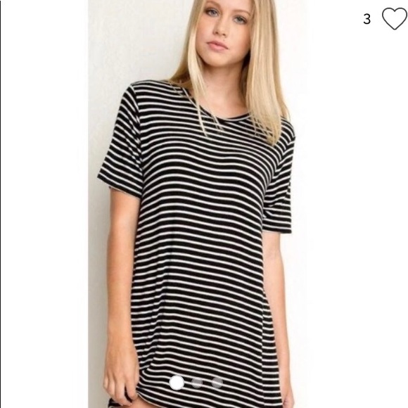 Brandy Melville striped T-shirt dress - Picture 1 of 3